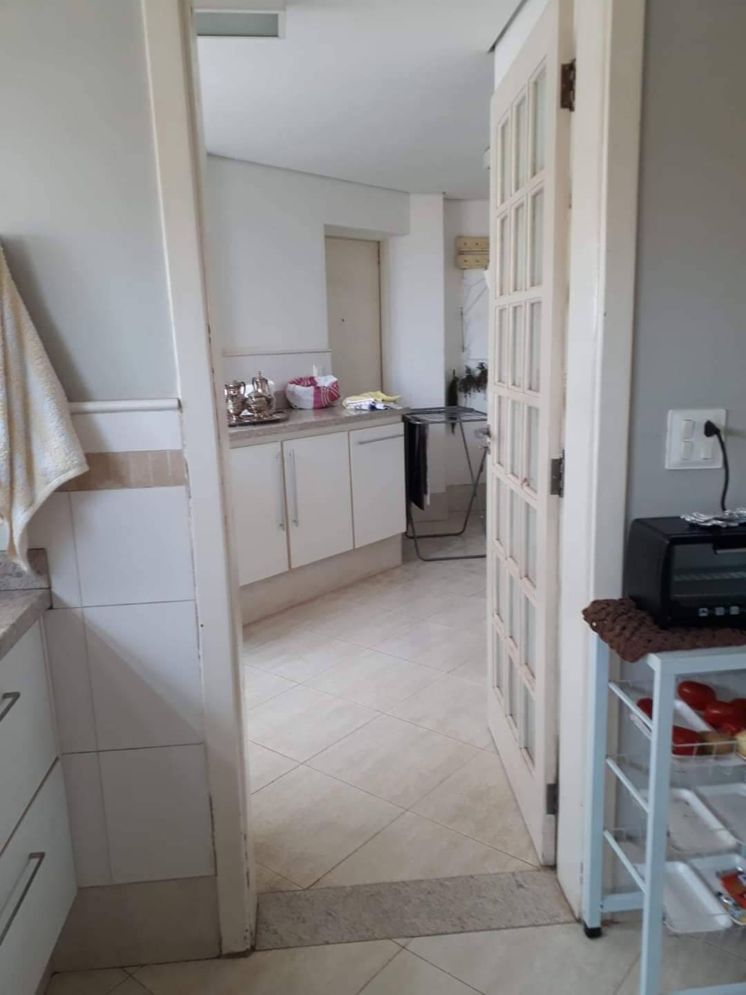 Apartamento à venda com 3 quartos, 156m² - Foto 19