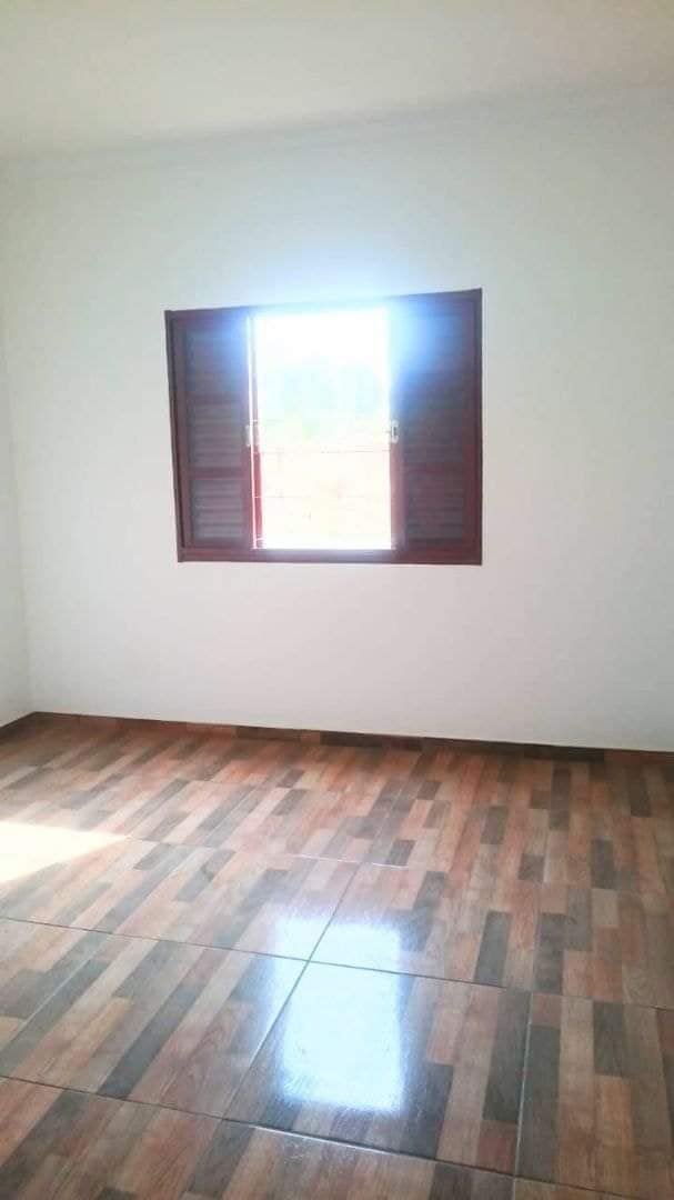 Casa à venda com 2 quartos, 70m² - Foto 5