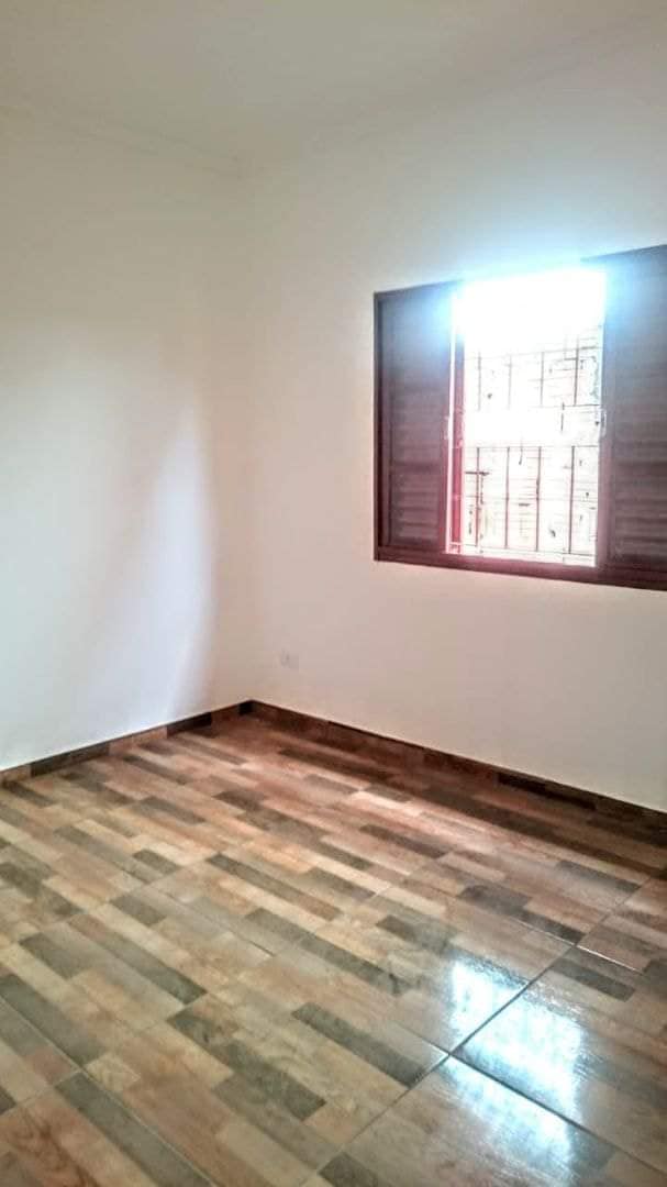 Casa à venda com 2 quartos, 70m² - Foto 15