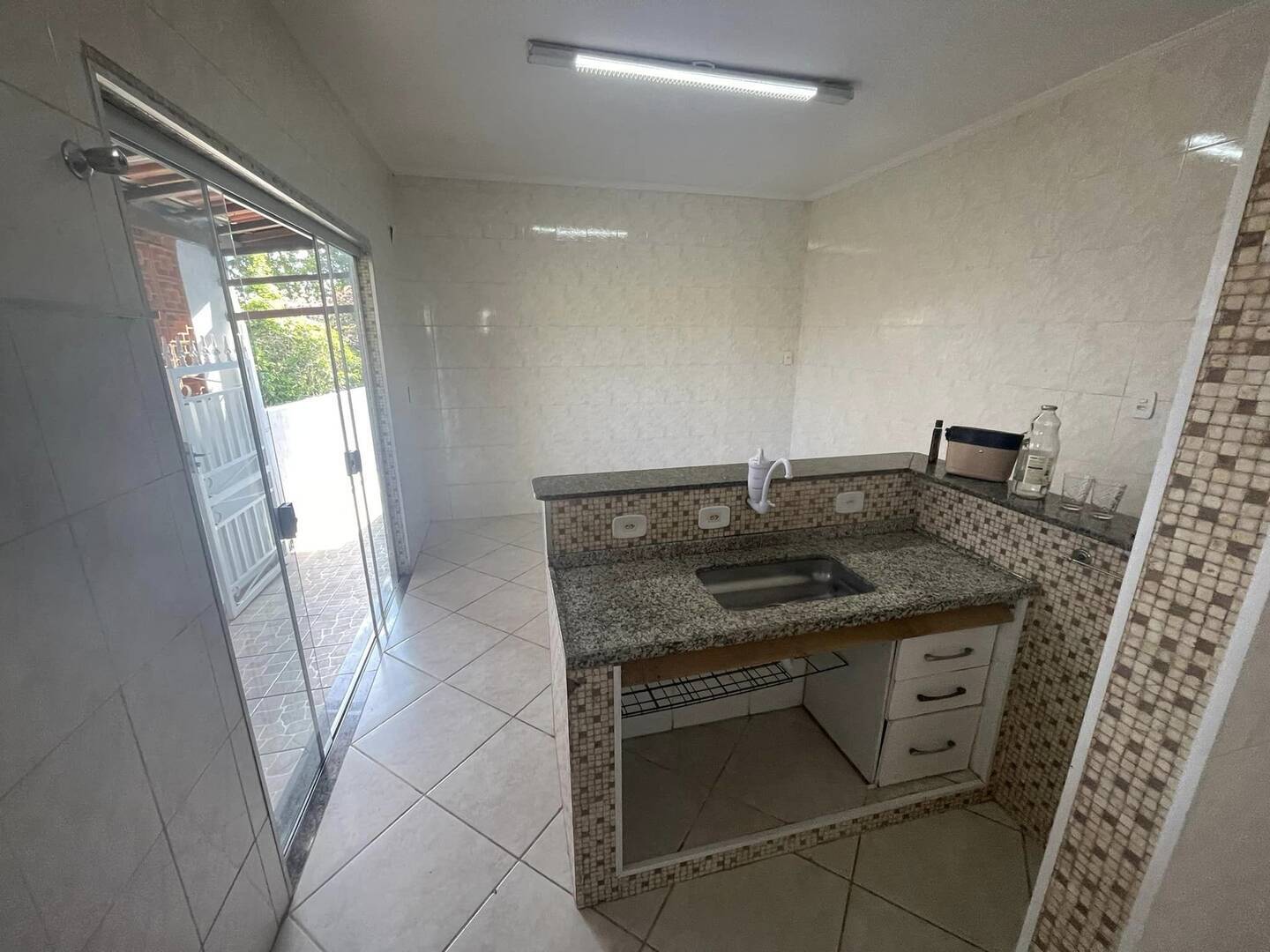 Casa à venda com 3 quartos, 200m² - Foto 16