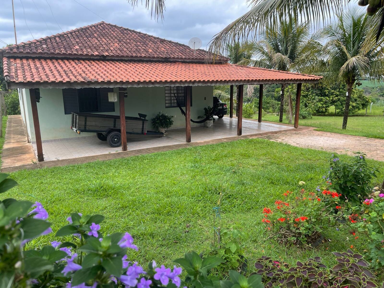 Fazenda à venda com 3 quartos, 218m² - Foto 1