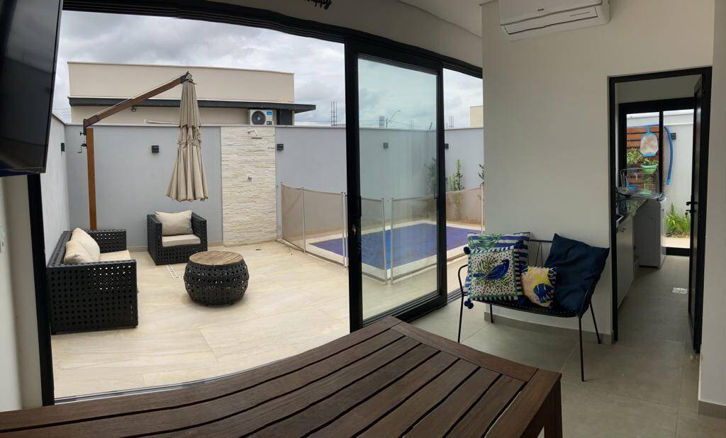 Casa de Condomínio à venda com 3 quartos, 119m² - Foto 1