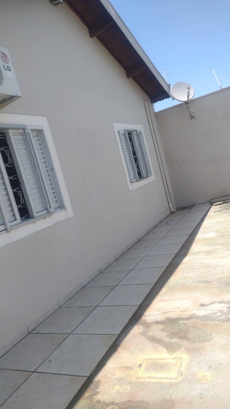 Casa à venda com 3 quartos, 270m² - Foto 2