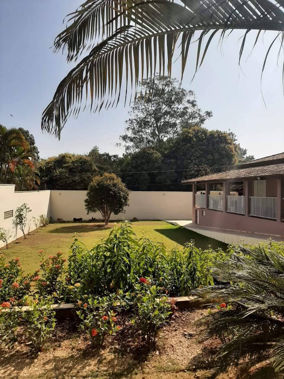 Casa de Condomínio à venda com 4 quartos, 256m² - Foto 1