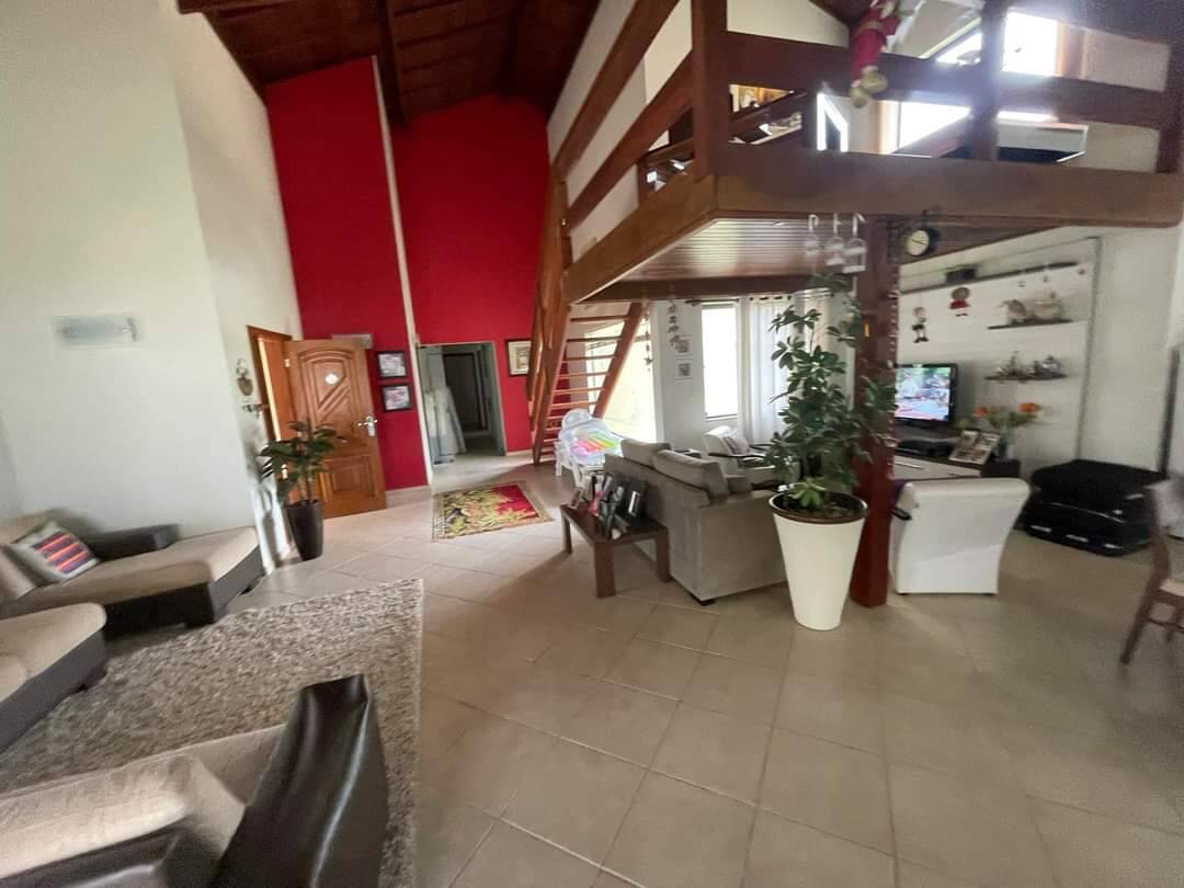 Fazenda à venda com 4 quartos, 303m² - Foto 2