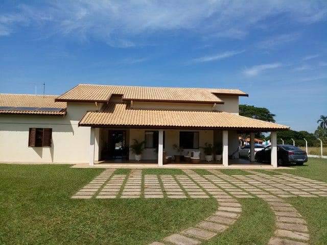 Fazenda à venda com 4 quartos, 303m² - Foto 1