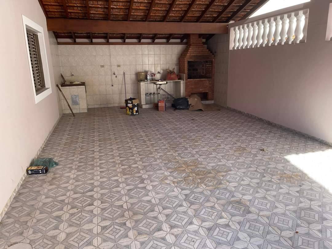 Casa à venda com 2 quartos, 120m² - Foto 3