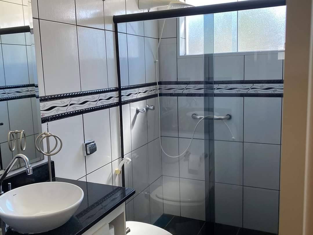 Casa à venda com 3 quartos, 300m² - Foto 3