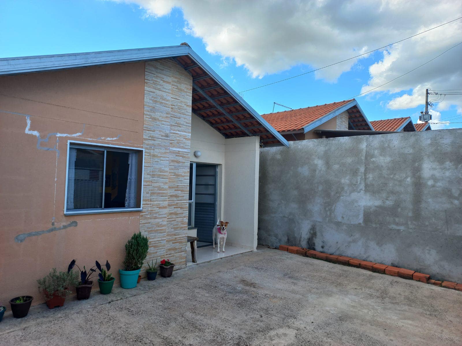 Casa à venda com 2 quartos, 51m² - Foto 2