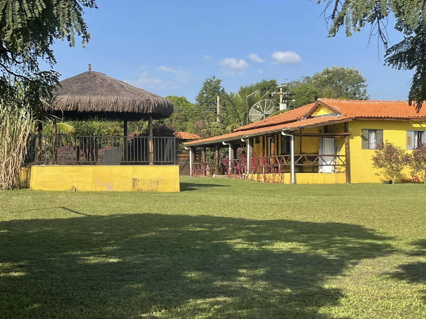 Fazenda à venda com 4 quartos, 200m² - Foto 1