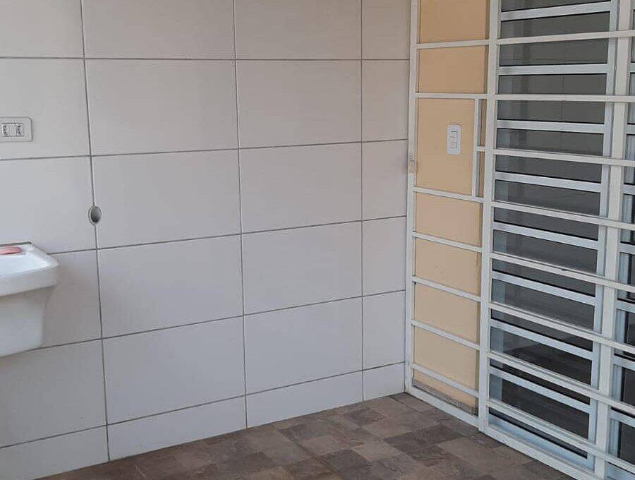 Casa à venda com 2 quartos, 160m² - Foto 3