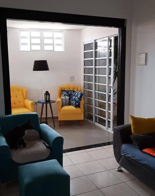 Casa à venda com 2 quartos, 160m² - Foto 1