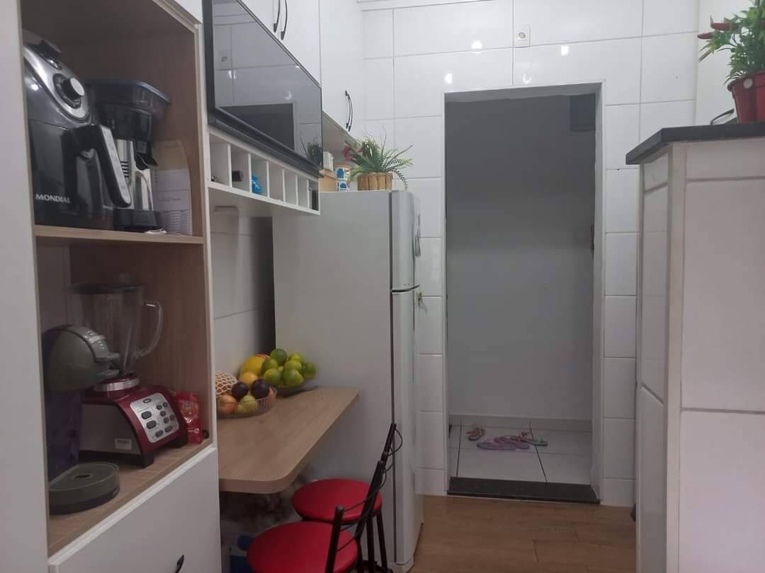 Apartamento à venda com 3 quartos, 45m² - Foto 4