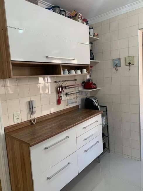 Apartamento à venda com 2 quartos, 69m² - Foto 3