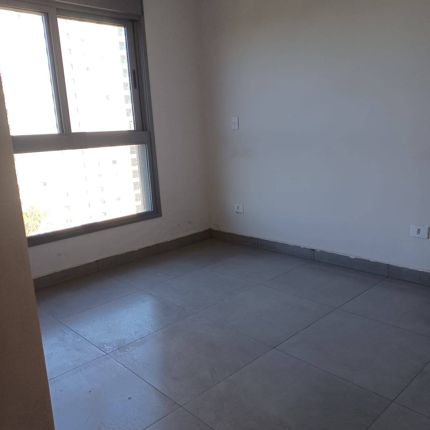 Apartamento à venda com 2 quartos, 87m² - Foto 2