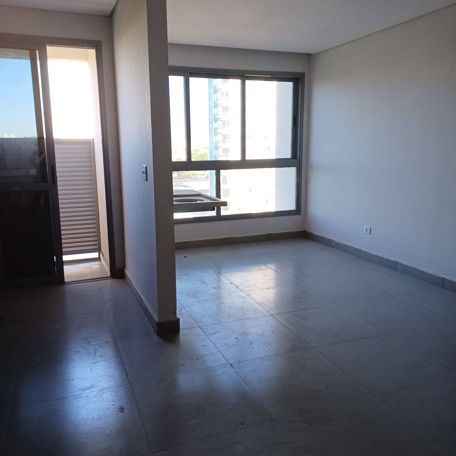 Apartamento à venda com 2 quartos, 87m² - Foto 4