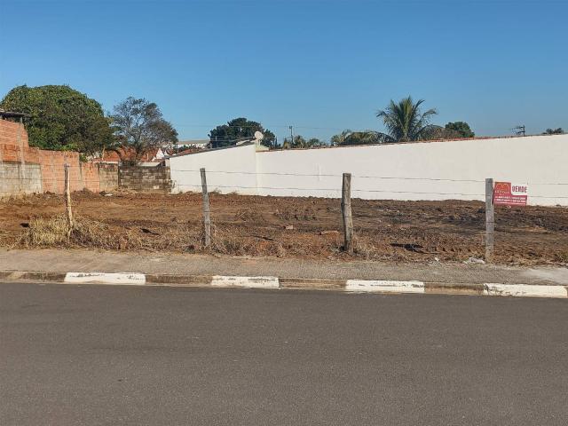 #660 - Terreno para Venda em São Pedro - SP