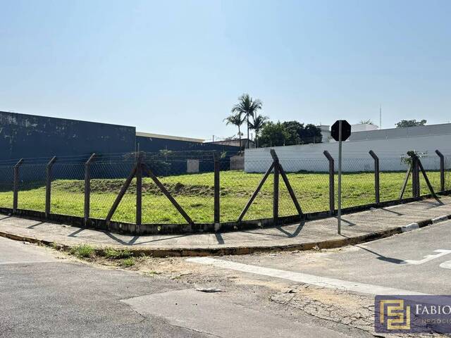 #750 - Terreno para Venda em São Pedro - SP