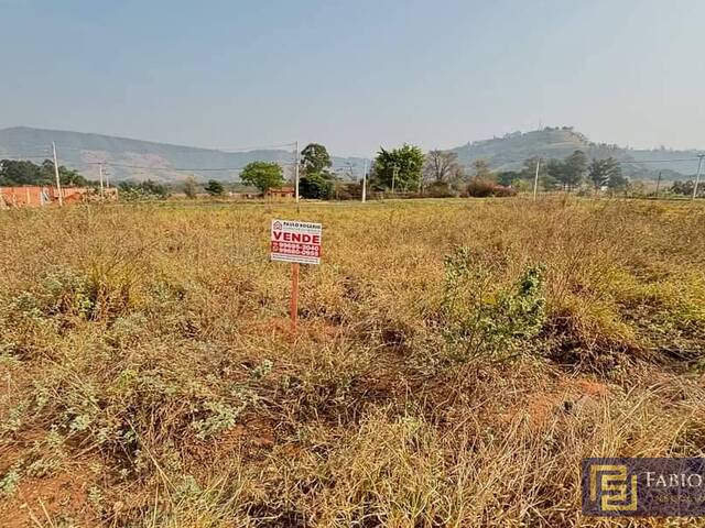 #790 - Terreno para Venda em São Pedro - SP