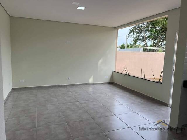 #825 - Casa para Venda em Águas de São Pedro - SP