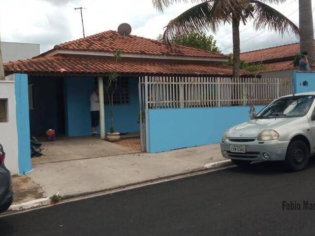 #829 - Casa para Venda em São Pedro - SP