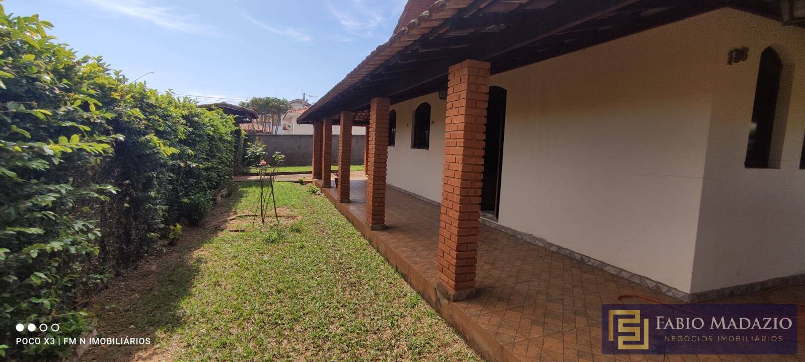 Casa à venda com 2 quartos, 120m² - Foto 1