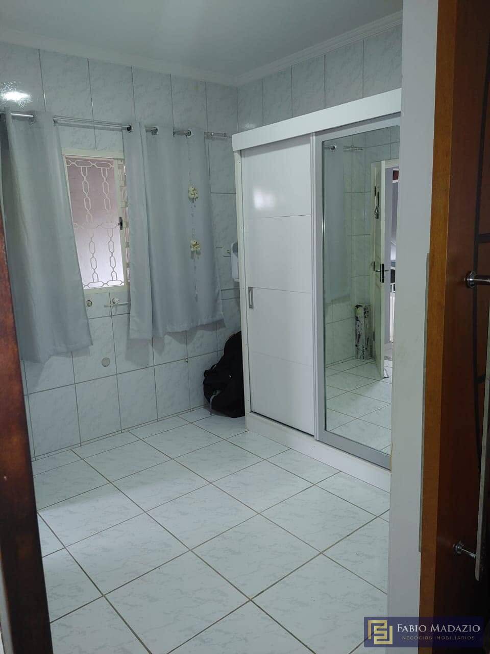 Casa à venda com 3 quartos, 110m² - Foto 4