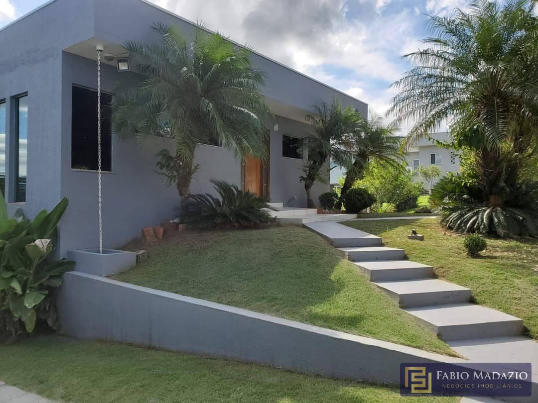 Casa à venda com 4 quartos, 272m² - Foto 3