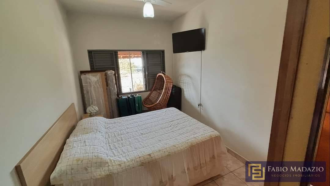 Casa à venda com 5 quartos, 240m² - Foto 7