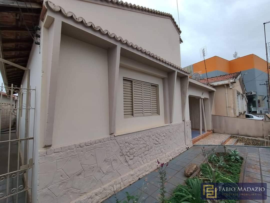 Casa à venda com 4 quartos, 142m² - Foto 2