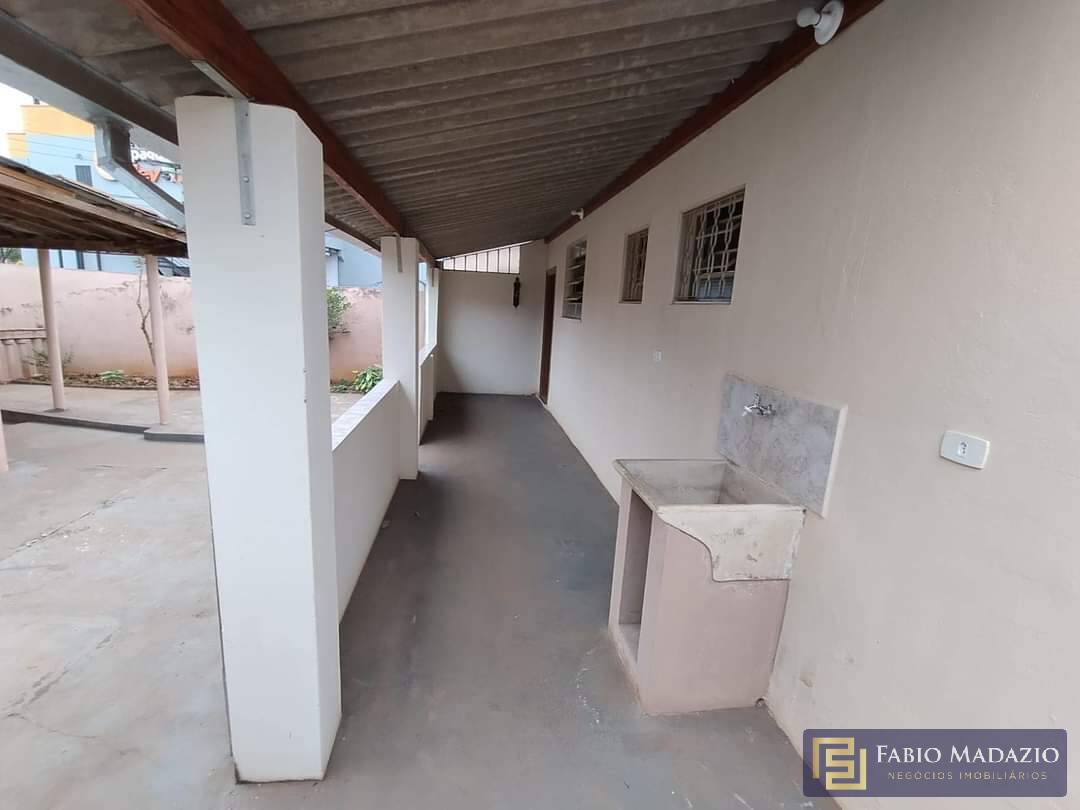 Casa à venda com 4 quartos, 142m² - Foto 11