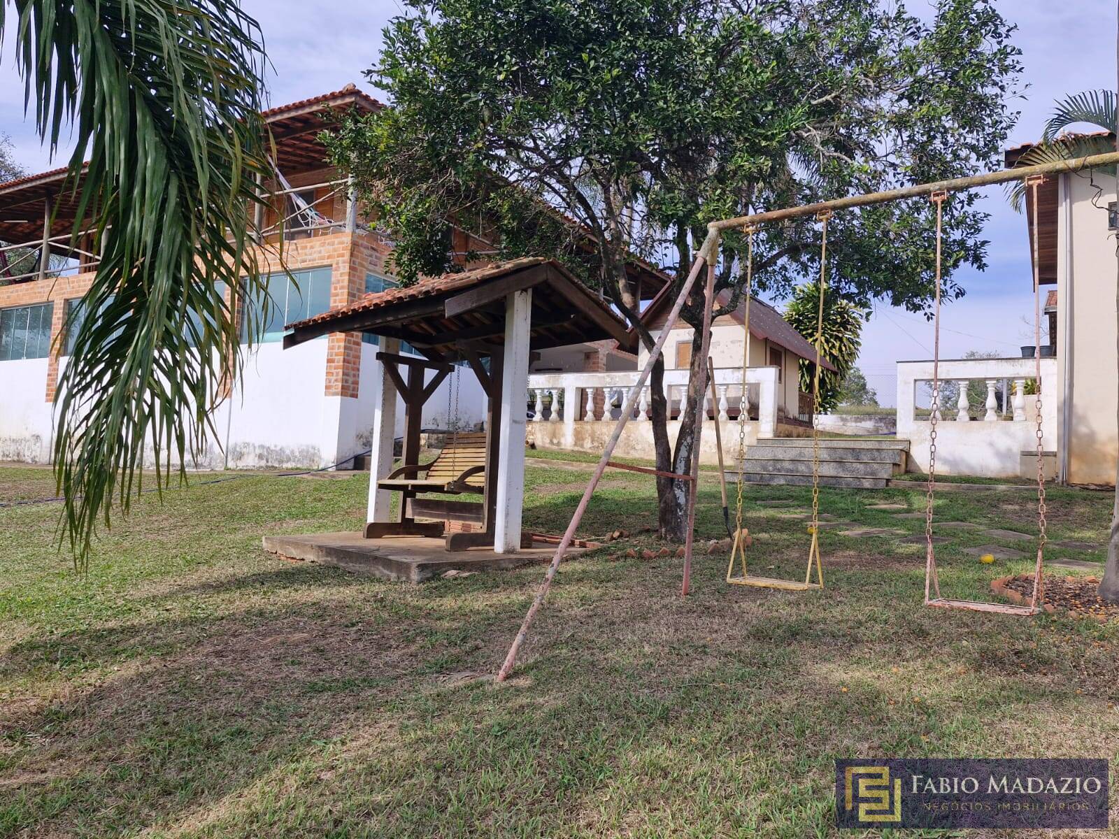 Fazenda à venda com 5 quartos, 1000m² - Foto 34