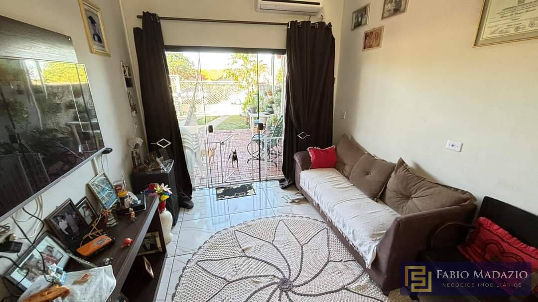 Casa à venda com 5 quartos, 157m² - Foto 13