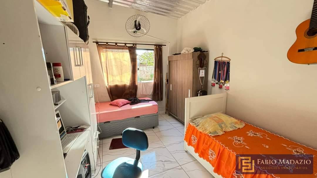 Casa à venda com 5 quartos, 157m² - Foto 14