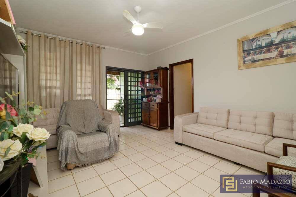 Casa à venda com 3 quartos, 350m² - Foto 9