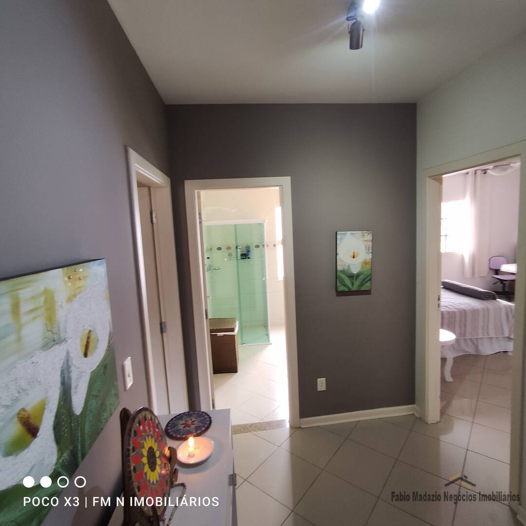 Casa à venda com 3 quartos, 250m² - Foto 13