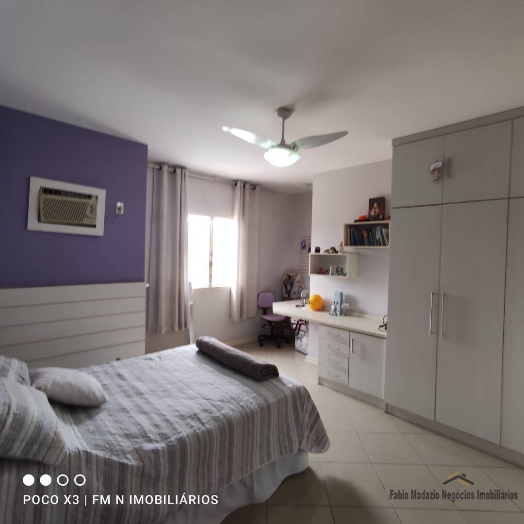 Casa à venda com 3 quartos, 250m² - Foto 15