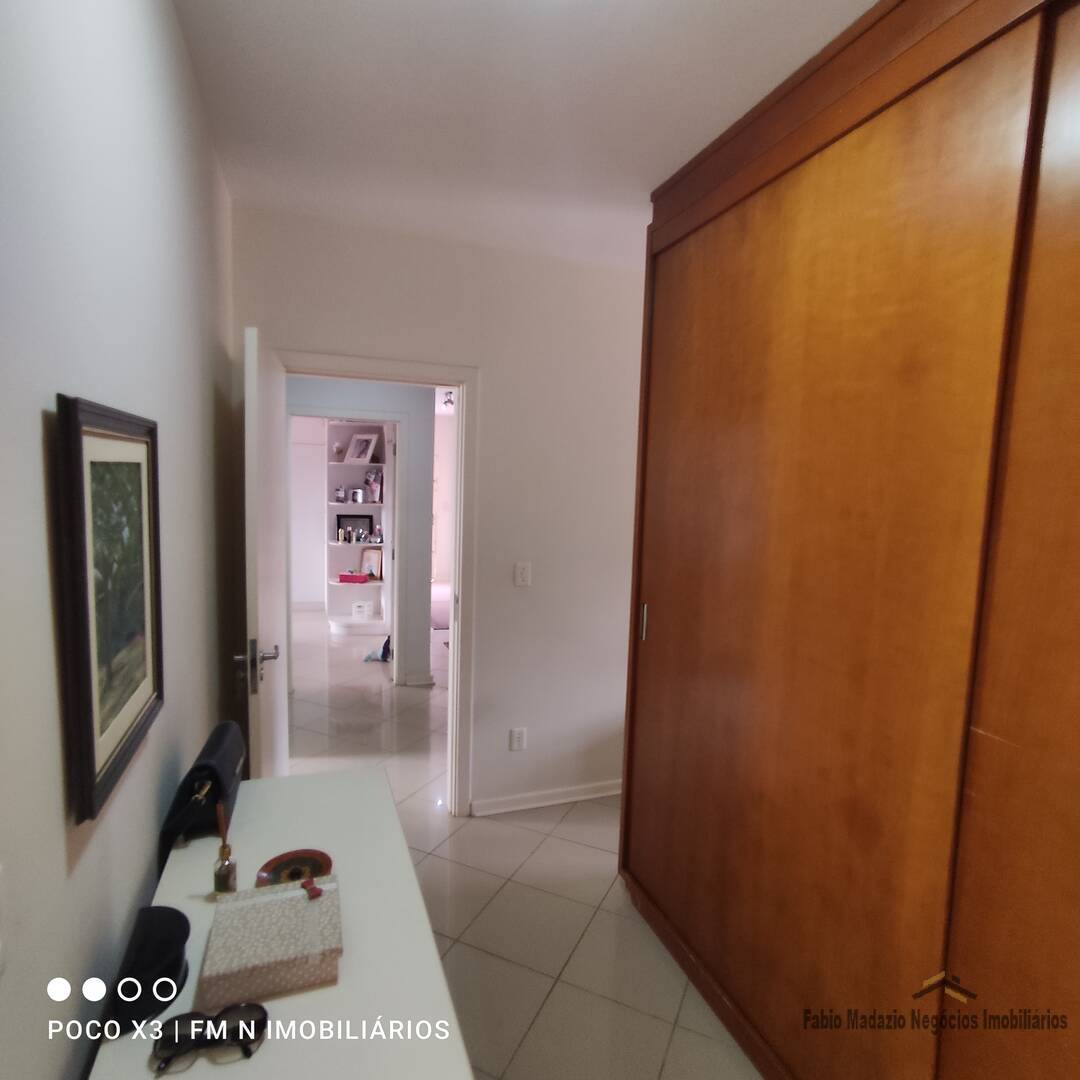 Casa à venda com 3 quartos, 250m² - Foto 25