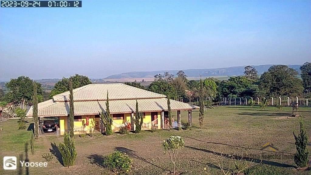 Fazenda à venda com 3 quartos, 215m² - Foto 2