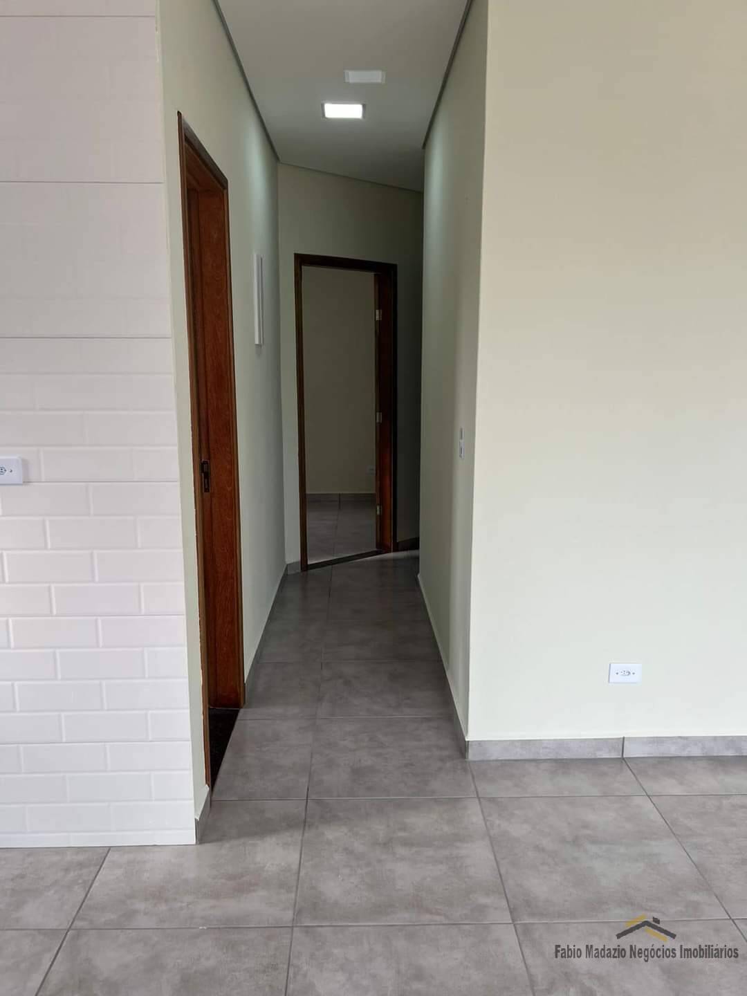 Casa à venda com 2 quartos, 100m² - Foto 13