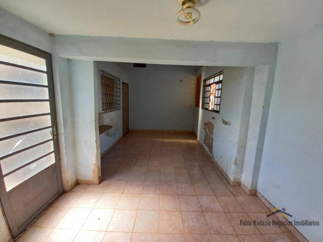 Casa à venda com 3 quartos, 200m² - Foto 11