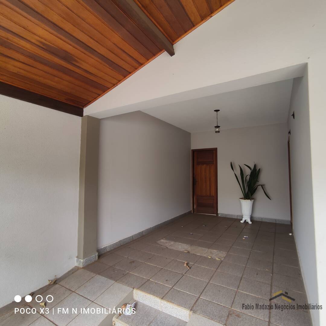 Casa à venda e aluguel com 3 quartos, 270m² - Foto 6