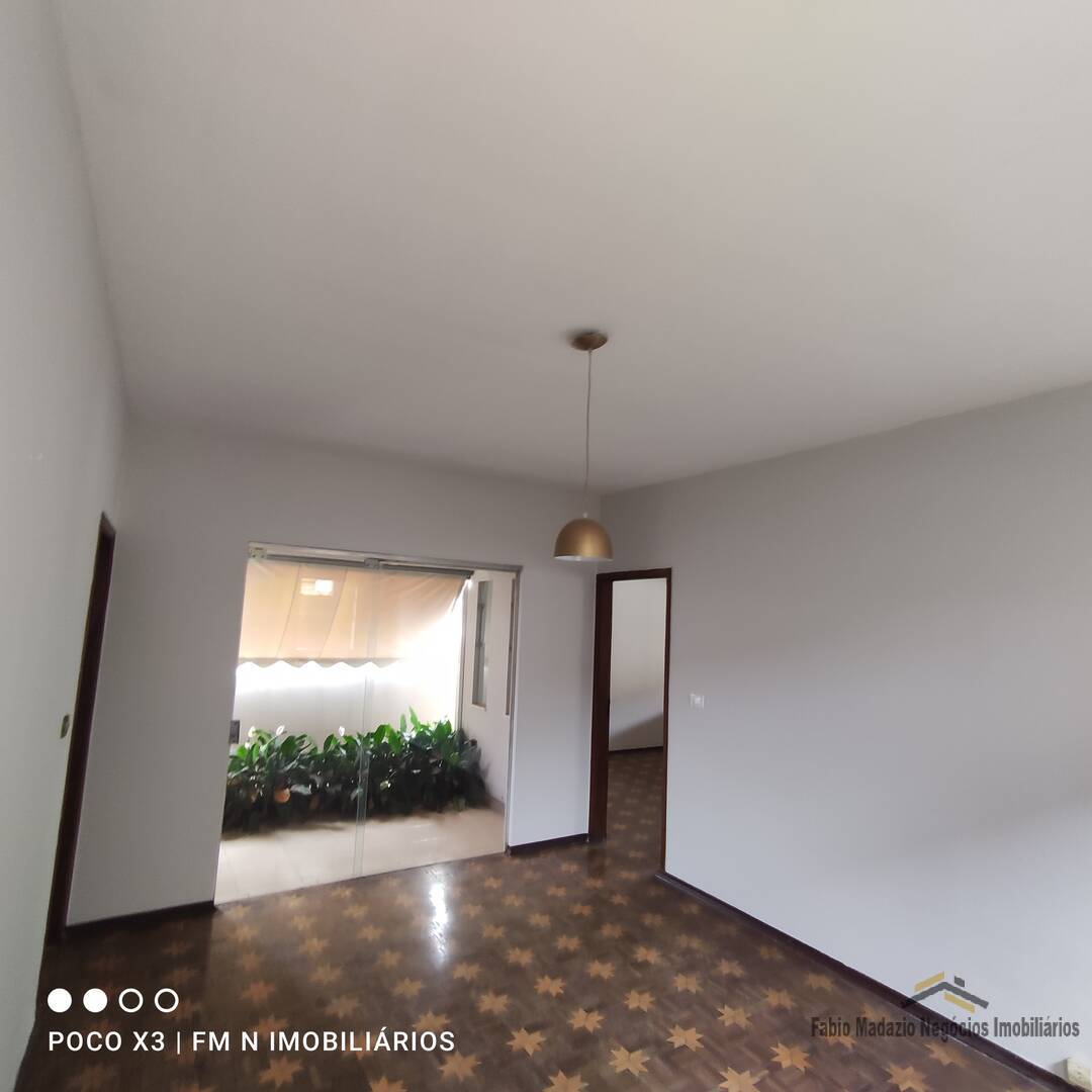 Casa à venda e aluguel com 3 quartos, 270m² - Foto 10