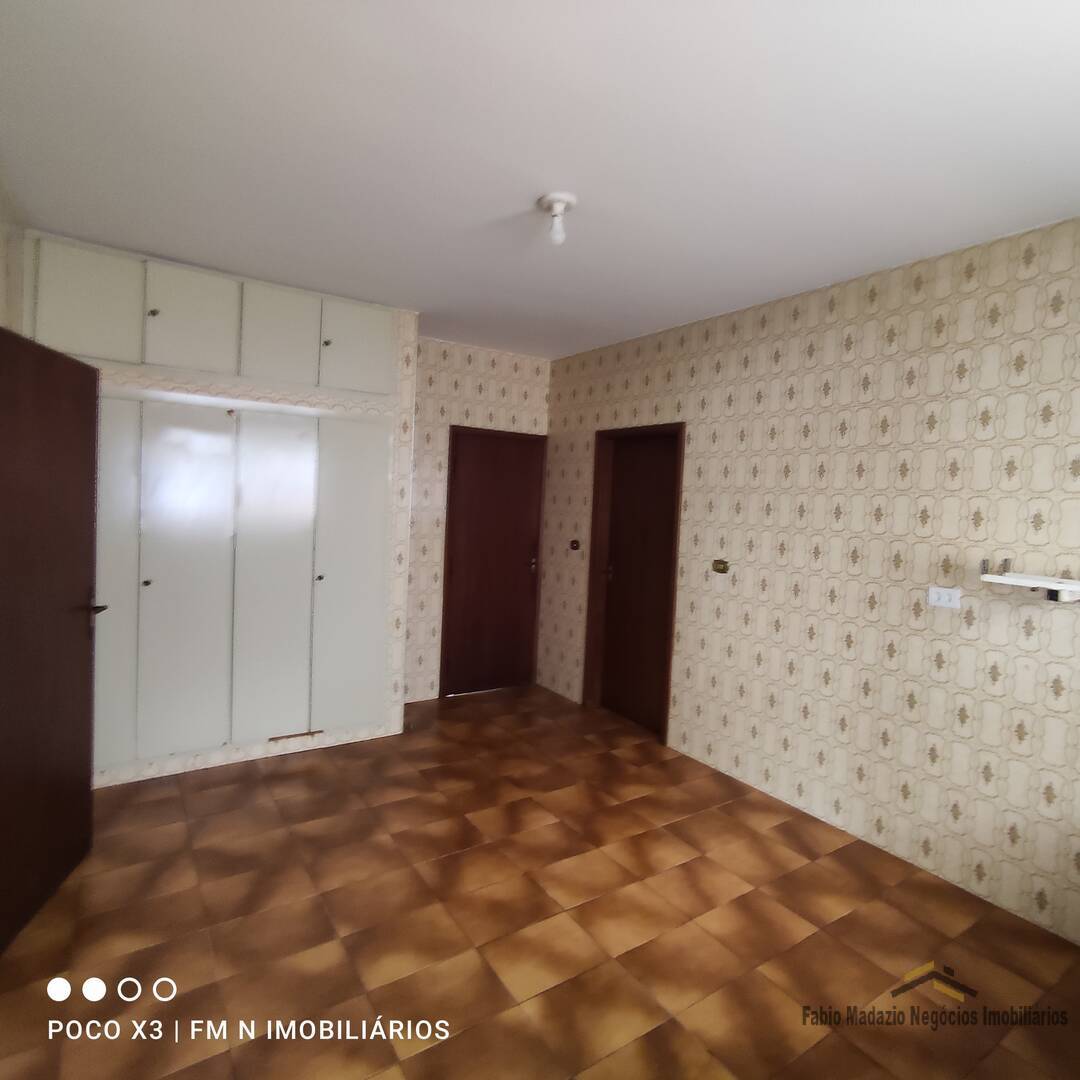 Casa à venda e aluguel com 3 quartos, 270m² - Foto 12