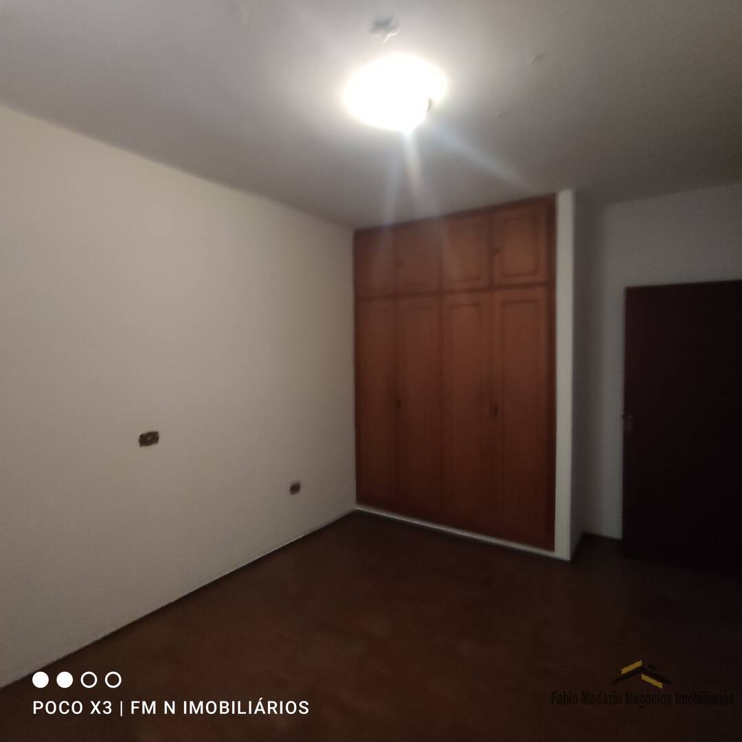 Casa à venda e aluguel com 3 quartos, 270m² - Foto 24