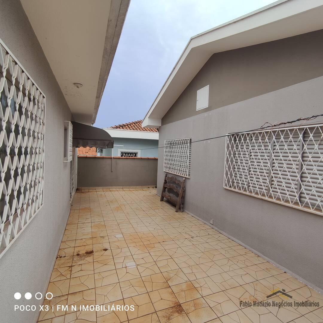 Casa à venda e aluguel com 3 quartos, 270m² - Foto 28