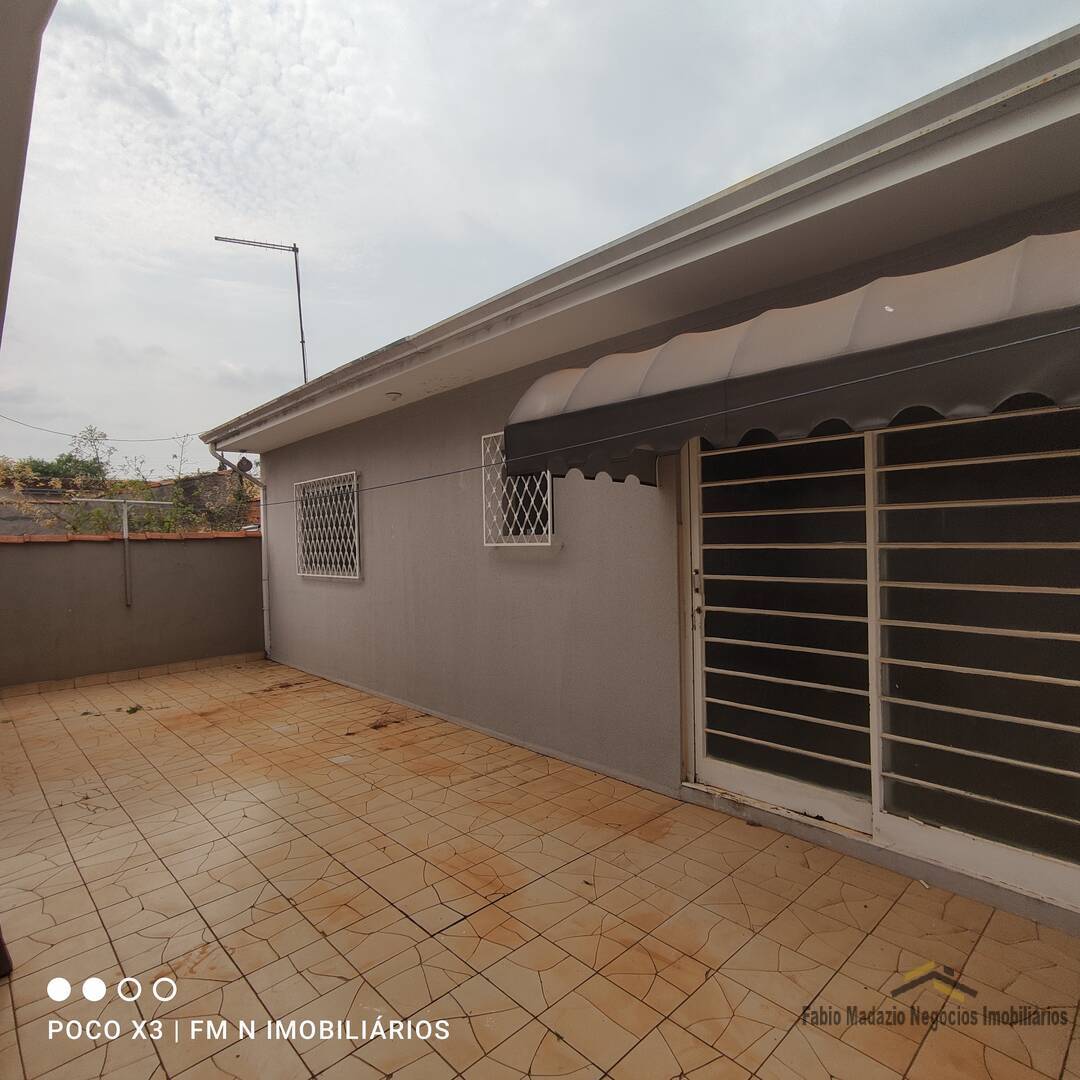 Casa à venda e aluguel com 3 quartos, 270m² - Foto 29