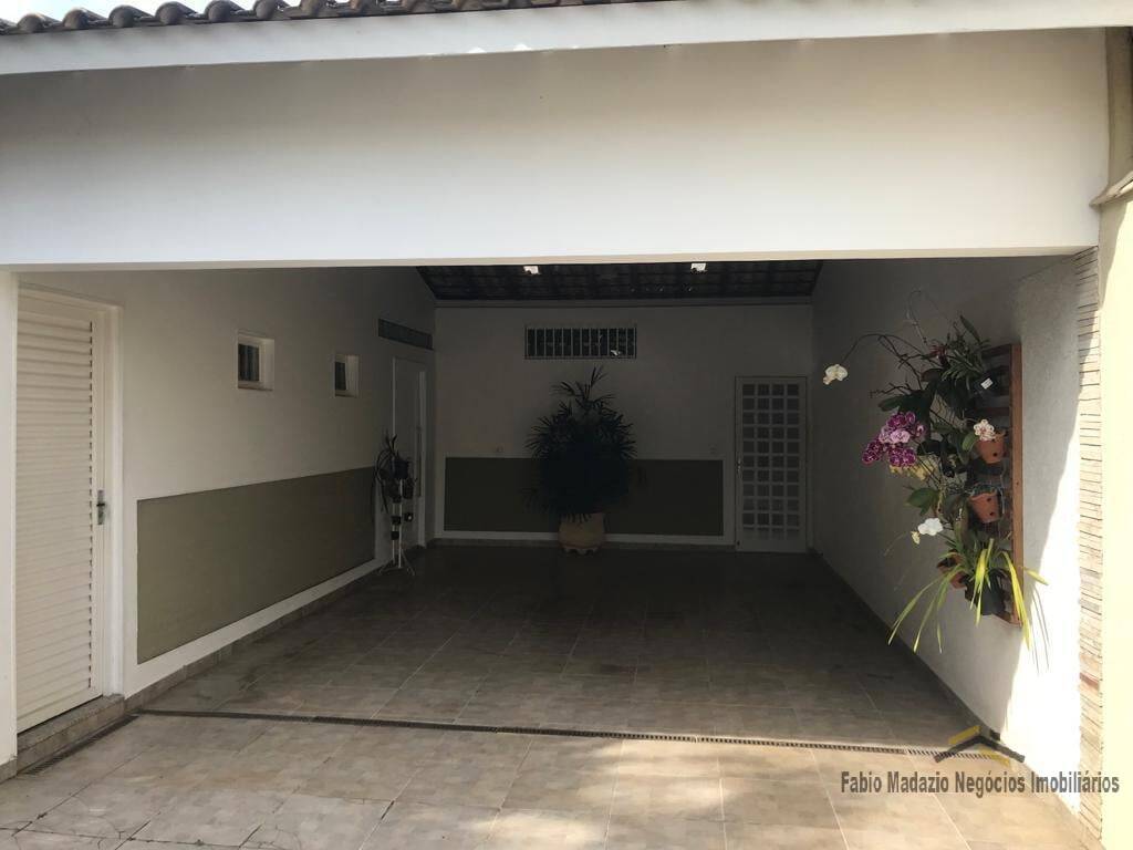 Casa à venda com 3 quartos, 200m² - Foto 5