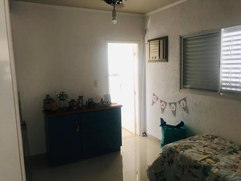 Casa à venda com 3 quartos, 200m² - Foto 13