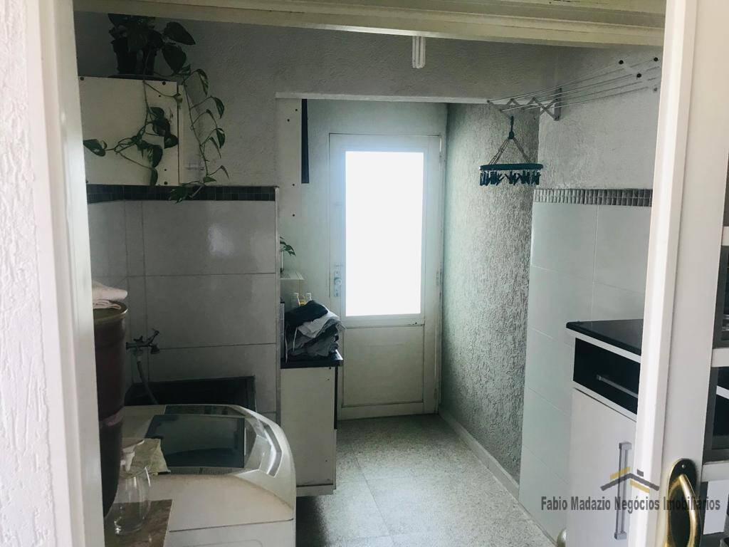 Casa à venda com 3 quartos, 200m² - Foto 18